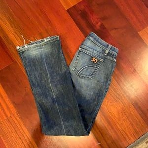 Woman’s Joes jeans
